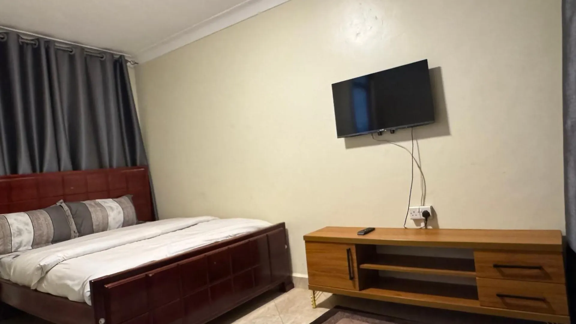 Legacy Guest House Καμπάλα